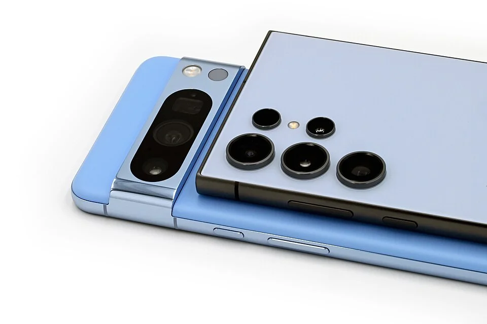 iPhone 16 Pro — Apple iPhone