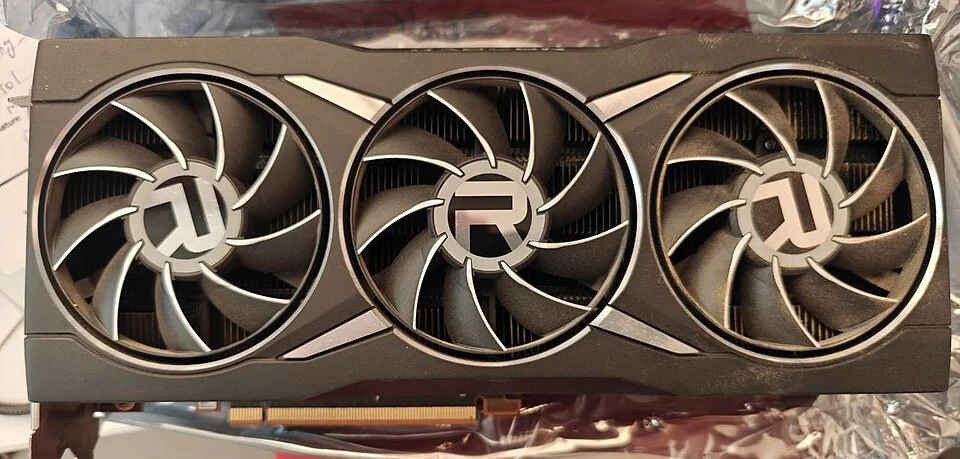 Matte Silver GPU — Väritetty