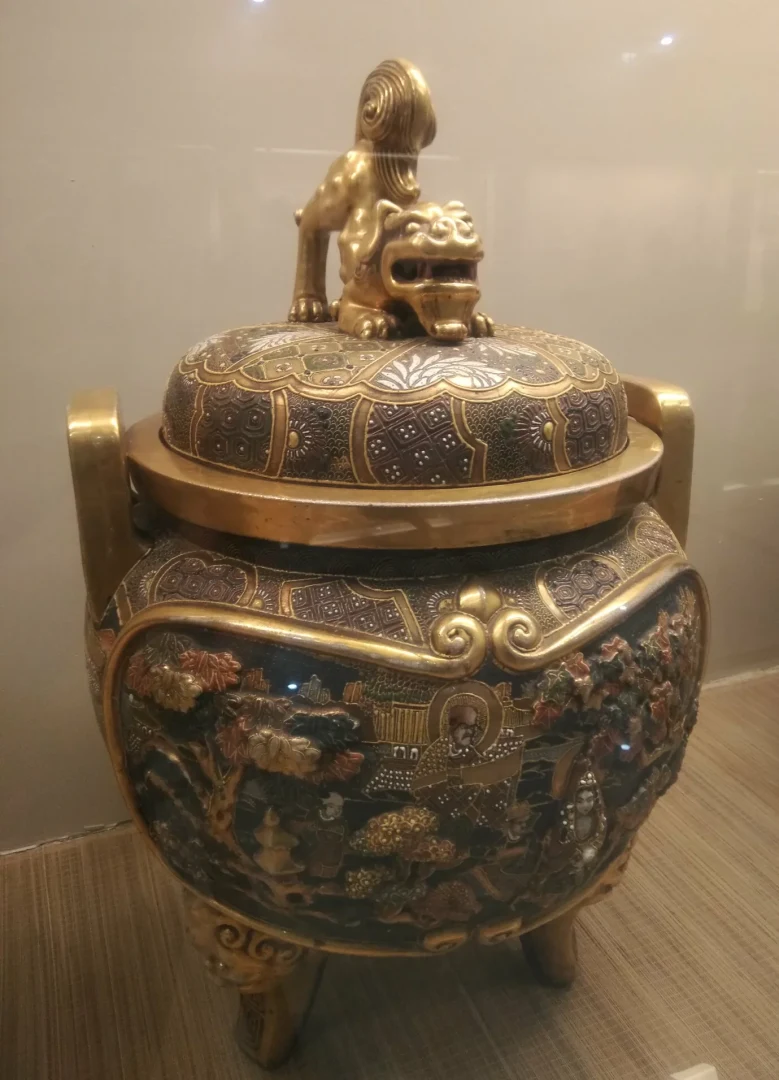Studioposliinikulho — Kulhoja — studio porcelain bowl