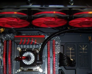 MSI MEG X670E ACE — MSI