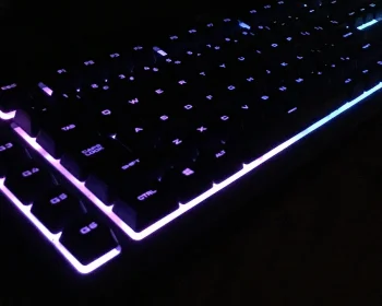 Corsair K70 RGB Blue Switch Blue — Mekaaniset näppäimistöt