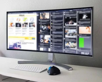 Pixel 32" 4K Monitor — Pixel 32"