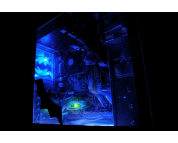Quantum Color Tools Rig 09 — Cases & Modding