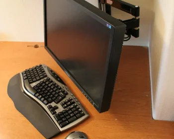 Amazon Basics Premium Single Monitor Arm — Monitor Arms