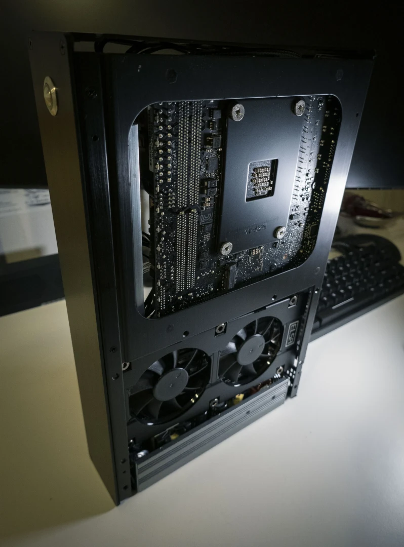 ASUS ROG Crosshair X670E Hero — ASUS