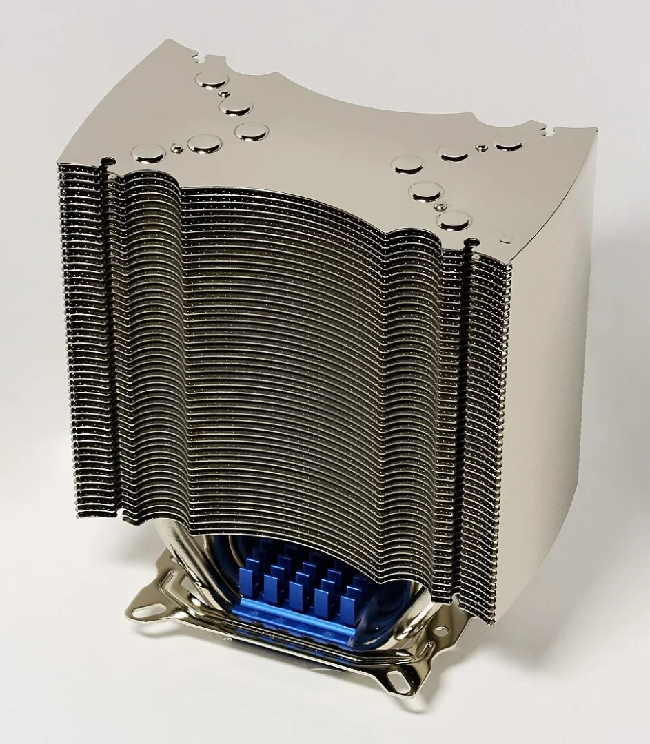 Cooler Master Hyper 212 120mm — Ilmajäähdyttimet — cooler master hyper 212 120mm 003121