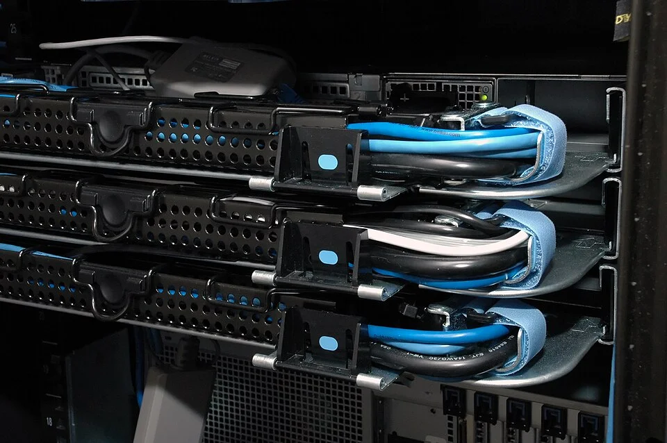 D-Line Cable Management Box — Kaapelireititys — d line cable management box 426