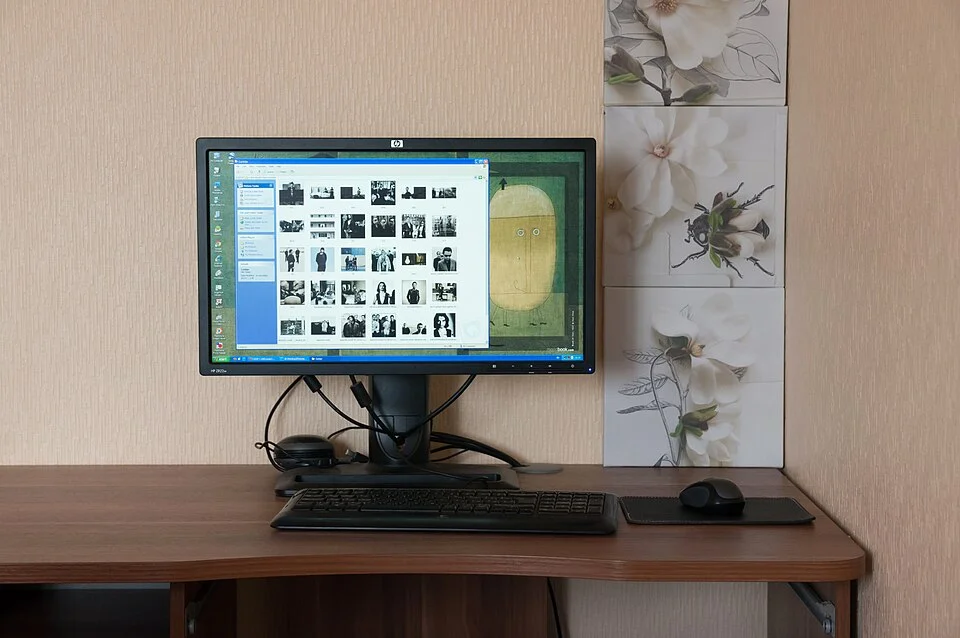 BenQ PD2705U 32" OLED — Ammattinäytöt — benq pd2705u 32 oled 007452
