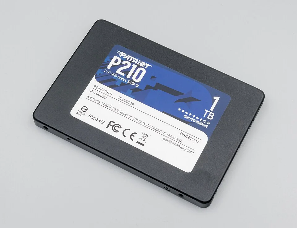 Crucial MX500 2.5" 8TB — SATA-SSD — crucial mx500 2 5 8tb 005978